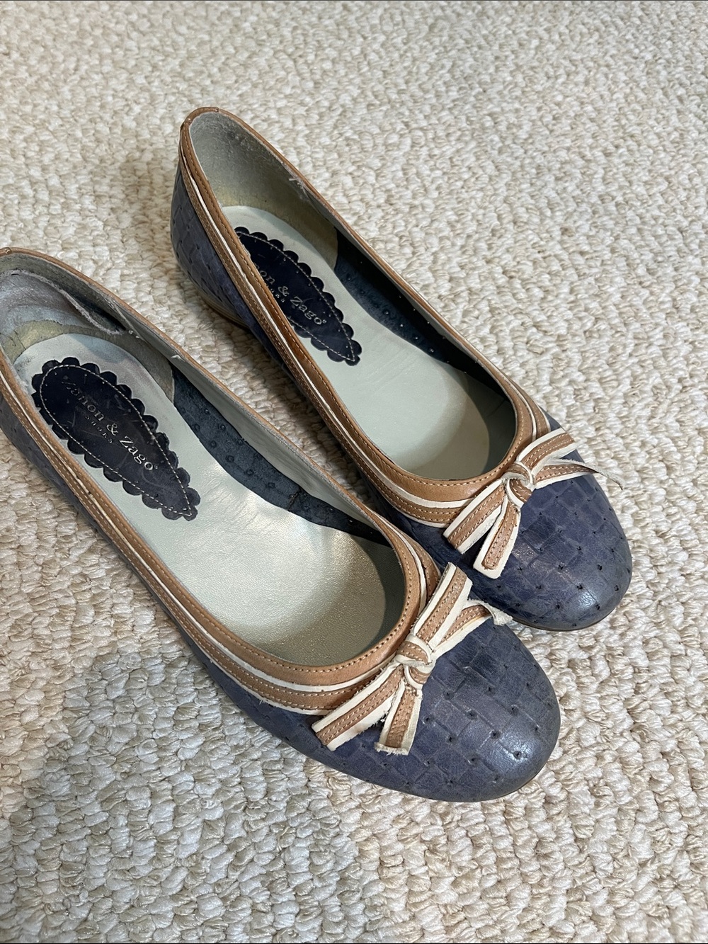 Navy and Tan Women's Ballet Flats with Bow
